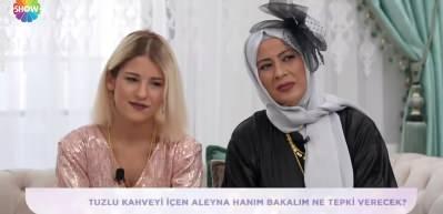 Gelin Evi'nde şoke eden anlar! Robot s&uuml;p&uuml;rgeyle misafirlerine sunum yaptı