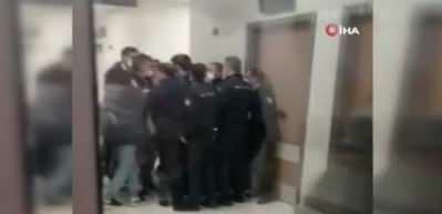 Tepki &ccedil;eken olayın g&ouml;r&uuml;nt&uuml;leri ortaya &ccedil;ıktı! Hamile hemşireyi darp ettiler
