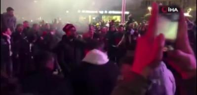 Trabzonsporlu taraftarlar sokağa döküldü