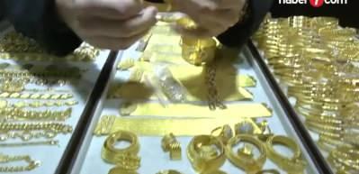 Altında k&uuml;resel riskler fiyatlanıyor