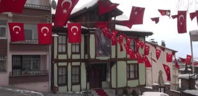 Atat&uuml;rk'&uuml;n kullandığı fincan altlığı kayıp mı?