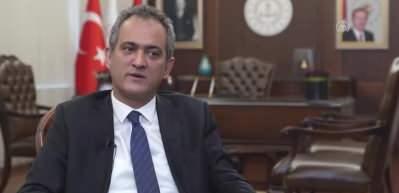 Bakan &Ouml;zer lise ve &uuml;niversite mezunlarına m&uuml;jdeyi verdi! İstihdam garantili yeni proje