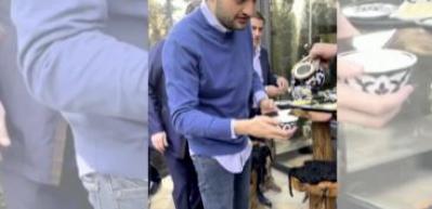 CZN Burak'a yapılan şaka &uuml;nl&uuml; şefi korkuttu