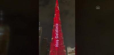 Cumhurbaşkanı Erdoğan'ın ziyareti &ouml;ncesi Burj Khalifa'ya T&uuml;rk bayrağı yansıtıldı