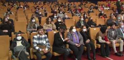 Adnan Menderes Üniversitesi'nde '28 Şubat ve Medya' konulu panel düzenlendi