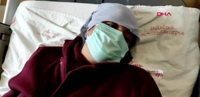 Gece yemek vermeyen eşini sırtından bı&ccedil;akladı