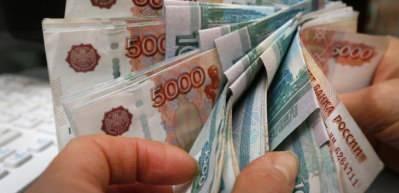 Rus Rublesi yaptırım kararları nedeniyle &ccedil;akıldı!