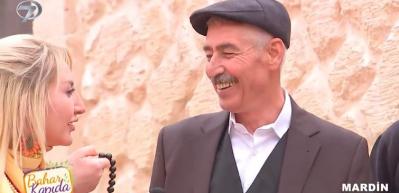 Bahar Kapıda'nın sunucusu Bahar Gelir'in g&uuml;l&uuml;ş&uuml; g&uuml;ndem oldu! 