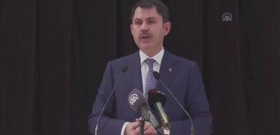 Bakan Kurum Fransa'da yatırımcılara seslendi: Bu alanda &Ccedil;in'den sonra d&uuml;nyada ikinciyiz