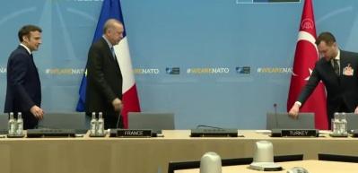 Macron a&ccedil;ıkladı: T&uuml;rkiye ve Yunanistan ile ortak &ccedil;alışacağız