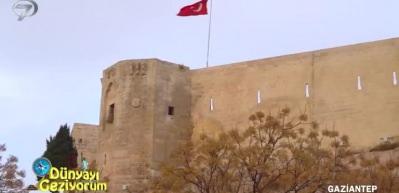 Tepeye kurulan tarihi yapı Gaziantep Kalesi