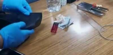 R&uuml;şvetten g&ouml;zaltına alınan tapu memurunun ceplerinden deste deste para &ccedil;ıktı