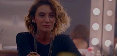 Sıla Ebru G&uuml;ndeş'in şarkısını seslendirdi! Yorum yağmuruna tutuldu