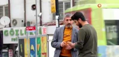 Diyarbakır’da yapılan sosyal deneyde insanlık ölmemiş dedirten görüntüler ortaya çıktı