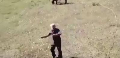 İlk kez drone g&ouml;ren adam sosyal medyayı salladı!