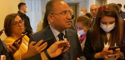 Adalet Bakanı Bekir Bozdağ "Kaşık&ccedil;ı olayında d&uuml;nyada en net en kararlı tavır koyan tek &uuml;lke T&uuml;rkiye'dir" dedi