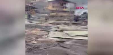 Artvin Şavşat'ra 6 ev yandı: 1 &ouml;l&uuml;, 1 kayıp