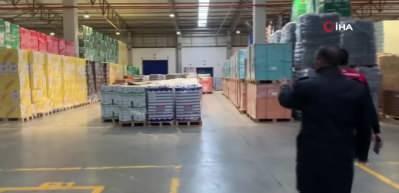 Şeker stok&ccedil;uda: Market rafından &ccedil;ektiler