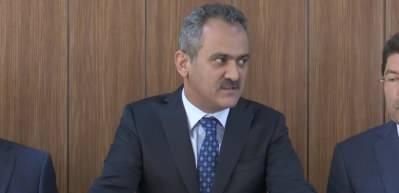 Milli Eğitim Bakanı &Ouml;zer'den okullarda maske zorunluluğu hakkında &ouml;nemli a&ccedil;ıklamalar
