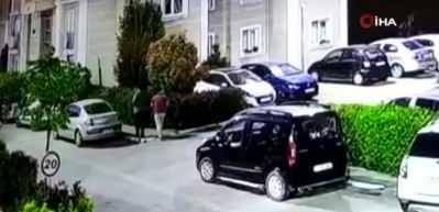 Polis memurunu &ouml;nce darp ettiler sonra silahını aldılar