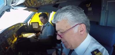 THY'nin 48 yıllık pilotu Ceyhun Yılmazcan emekli oldu! 