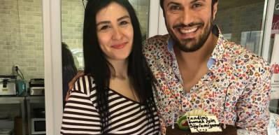 Yasemin Sakallıoğlu’ndan eşi Burak Yırtar’a sahnede büyük sürpriz!