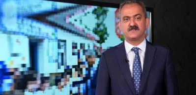 Bakan &Ouml;zer'in 2021-2022 Eğitim &Ouml;ğretim D&ouml;nemi Yıl Sonu Mesajı paylaştı