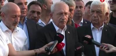 Kılı&ccedil;daroğlu'nun yangınla imtihanı karikat&uuml;re konu oldu