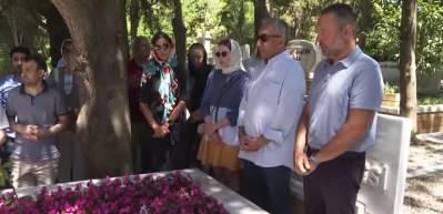 Kemal Sunal kabri başında anıldı
