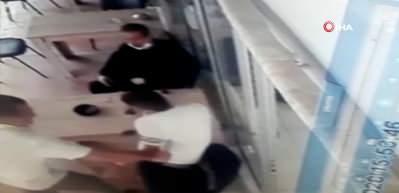 Bu kadar da olmaz! Bı&ccedil;aklayarak &ouml;ld&uuml;rm&uuml;şt&uuml; tahliyesini istedi