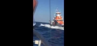 Taciz teşebb&uuml;s&uuml;nde bulunan Yunan botu engellendi