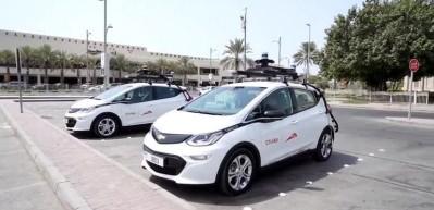 Dubai'nin ilk sürücüsüz taksileri yola çıktı