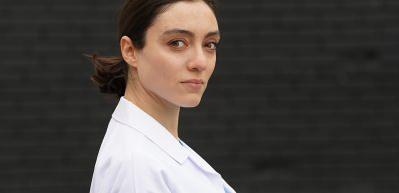 Merve Dizdar yolları karıştırdı! Ortaya komik anlar &ccedil;ıktı