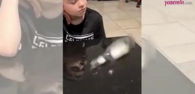 Şişeyi devirmeden parayı kazanan &ccedil;ocuk Twitter'da viral oldu