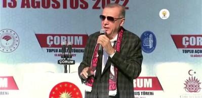 Cumhurbaşkanı Erdoğan "ter&ouml;r &ouml;rg&uuml;t&uuml;n&uuml;n t&uuml;m uzantılarının tepesine iniyoruz" dedi