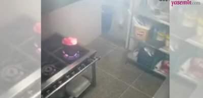 Kızgın yağı suyla s&ouml;nd&uuml;rmek isteyen aş&ccedil;ı hem kendini hem de mutfağı yaktı!