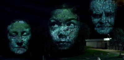 Craig Walsh'ın "Anıtlar" sanat enstalasyonu izleyenleri büyüledi!