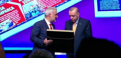 Başkan Erdoğan'a anlamlı hediye