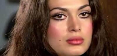 T&uuml;rkan Şoray'ın şiir okuduğu nostaljik g&ouml;r&uuml;nt&uuml; sosyal medyada ilgi g&ouml;rd&uuml;!