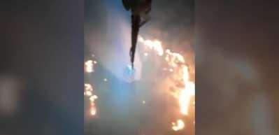 Mersin'de korkutan yangın! Kara yolu ulaşımı kapatıldı