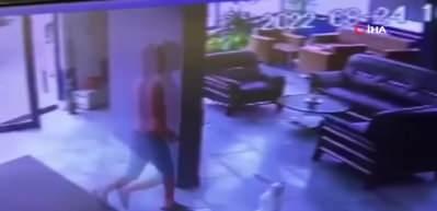 Aidat parası y&uuml;z&uuml;nden &ouml;ld&uuml;r&uuml;len adamın darp edildiği anlar g&uuml;venlik kamerasında!