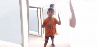 Zile basıp ka&ccedil;an iki &ccedil;ocuğun ev sahibine yakalandığı anlar!