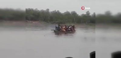 Bangladeş'te tapınağa giden tekne battı: 23 ölü