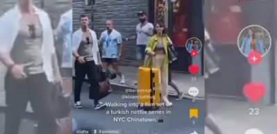 Beren Saat ve Kıvan&ccedil; Tatlıtuğ, New York sokaklarında!