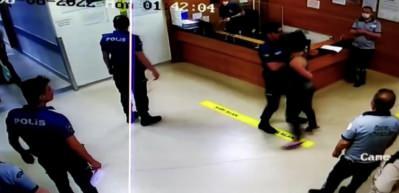 Kendisini dayaktan kurtaran polise kafa attı