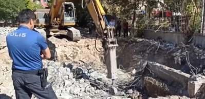 Okul temeline altın var iddiası yetkilileri harekete ge&ccedil;irdi