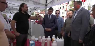 İki dakikada 188 gram acı biber yedi