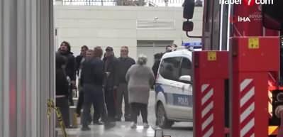 Kadık&ouml;y&rsquo;de alevlere teslim olan rezidansta yeniden yangın &ccedil;ıktı