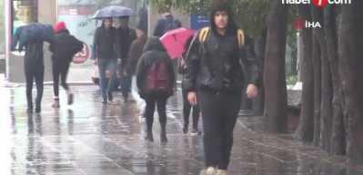 Meteoroloji bazı b&ouml;lgelere uyarıda bulundu! Sağanak kuvvetli geliyor