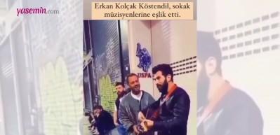 Erkan Kol&ccedil;ak K&ouml;stendil sokak m&uuml;zisyenlerine eşlik etti! Sesiyle kendisine hayran bıraktı